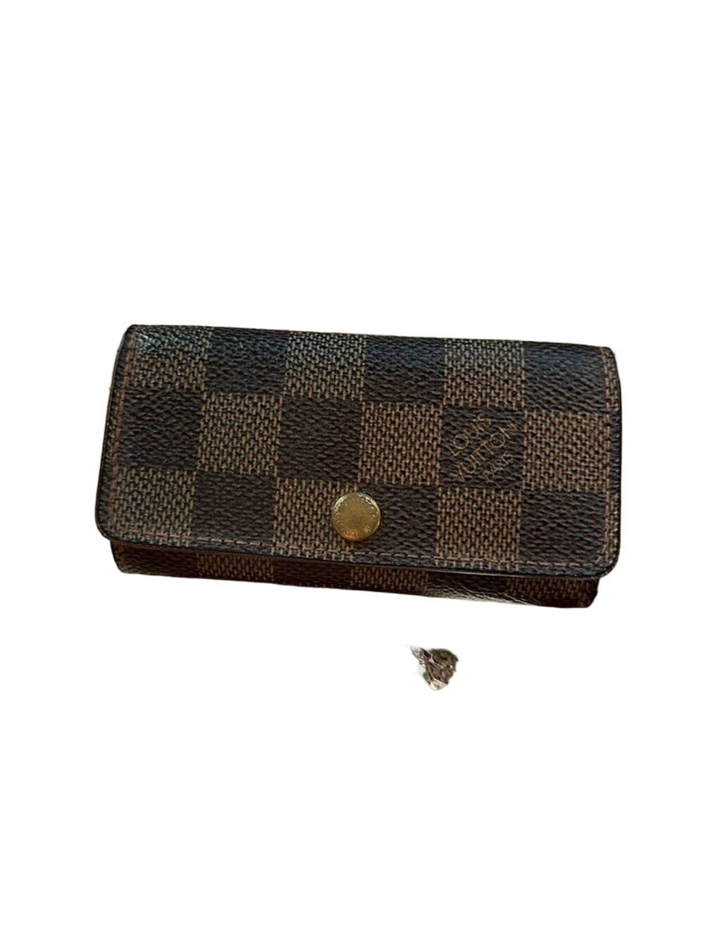 LV Damier Key Holder